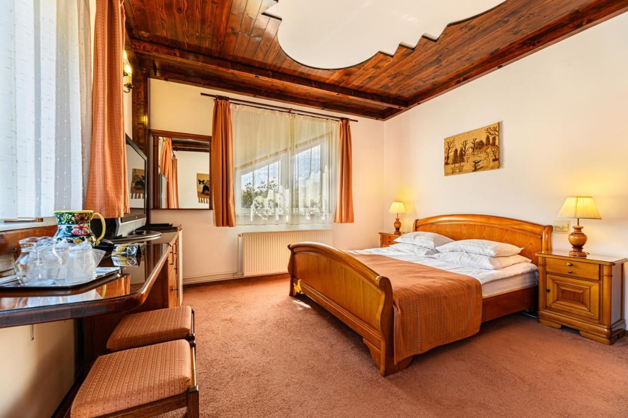 Regina Hotel Predeál Kültér fotó