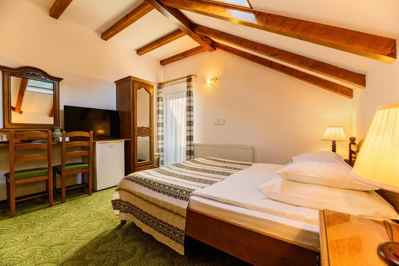 Regina Hotel Predeál Kültér fotó