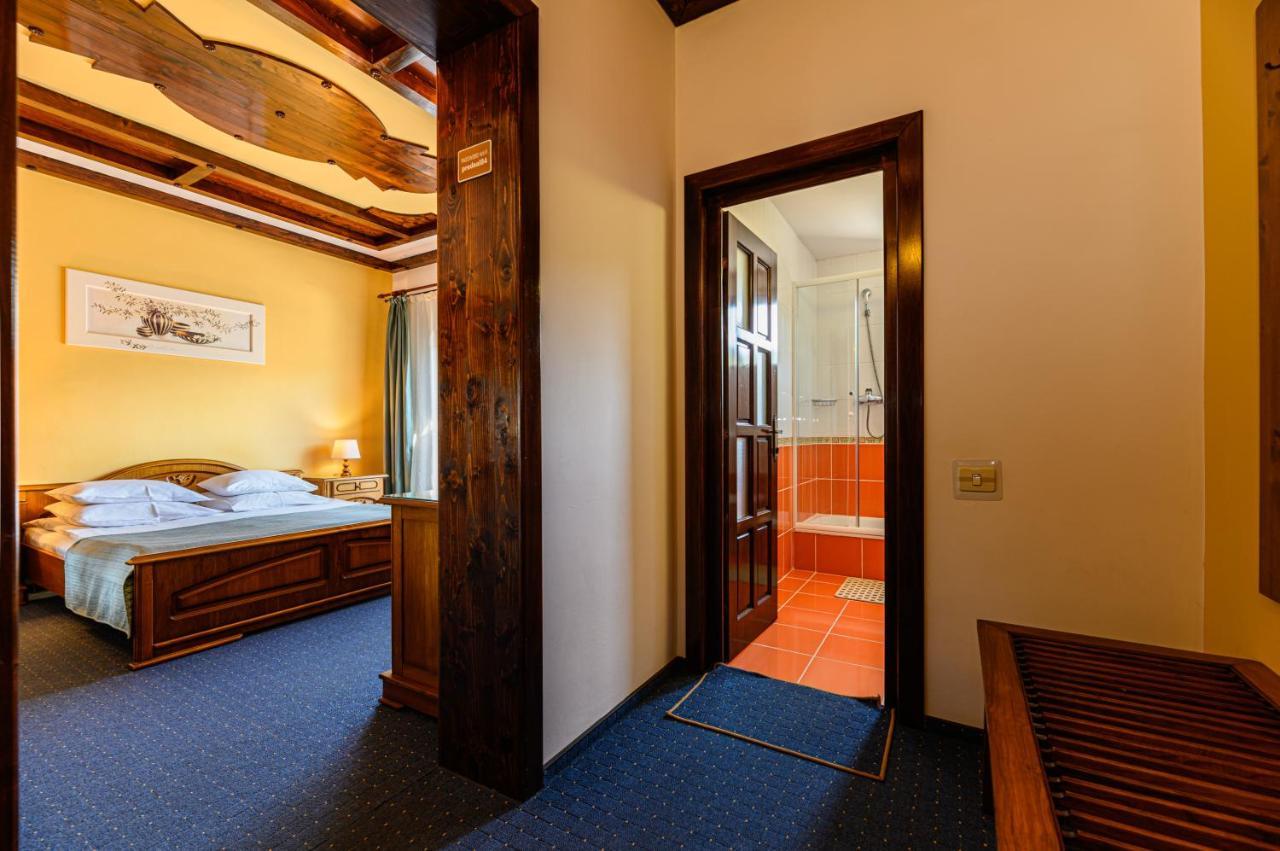Regina Hotel Predeál Kültér fotó