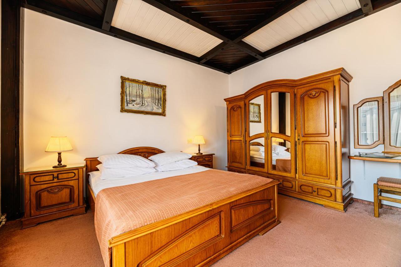 Regina Hotel Predeál Kültér fotó