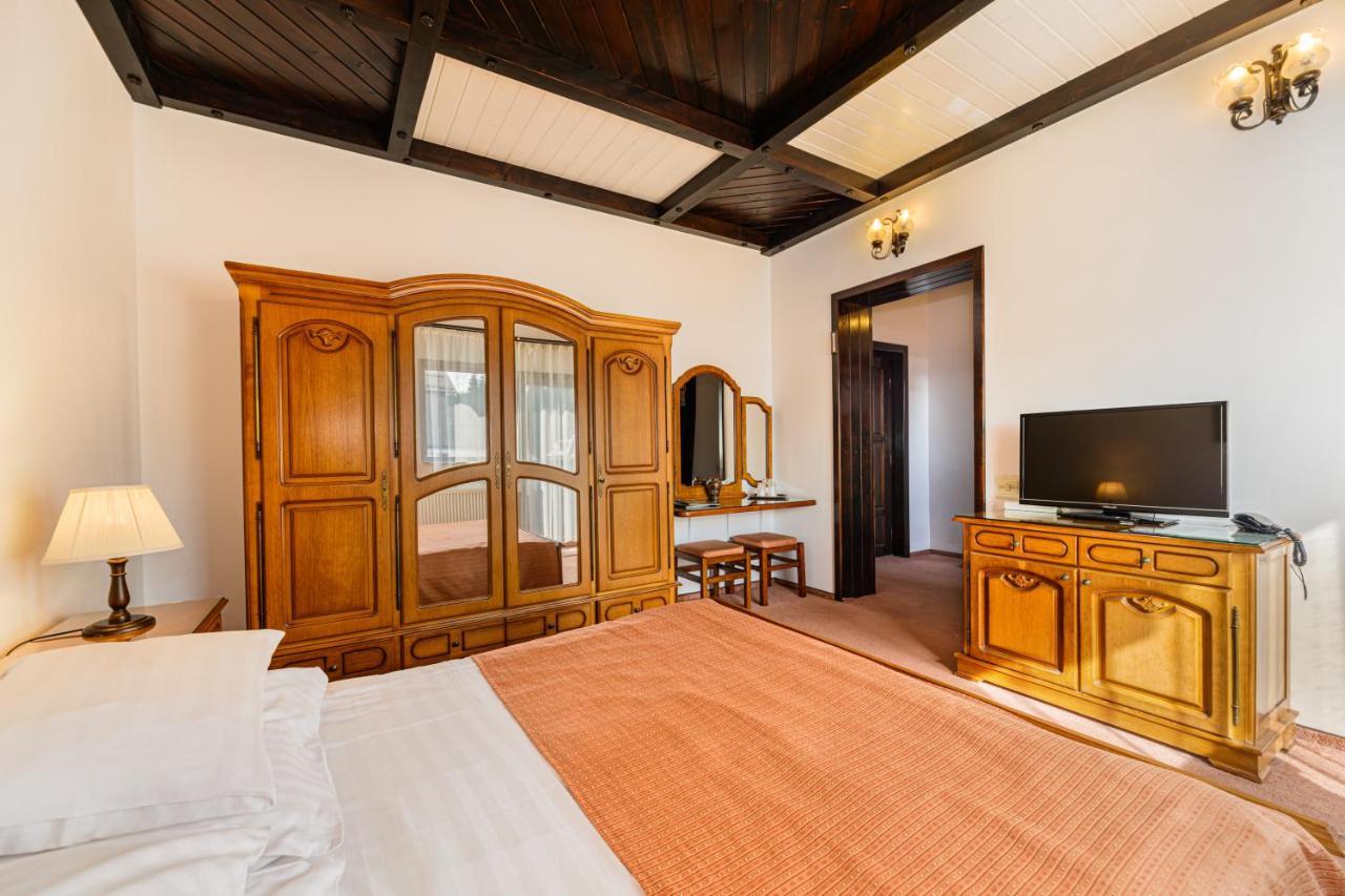 Regina Hotel Predeál Kültér fotó