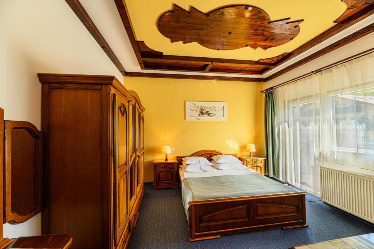 Regina Hotel Predeál Kültér fotó