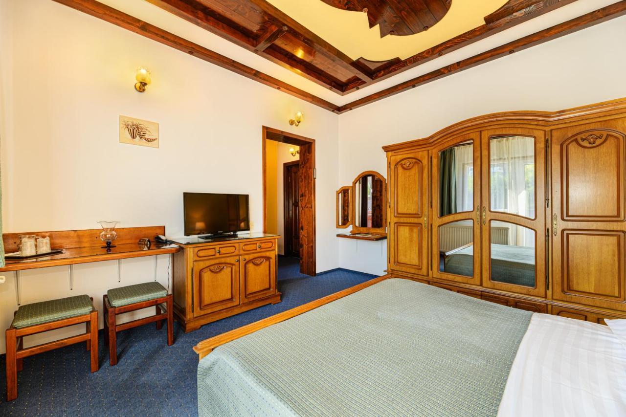 Regina Hotel Predeál Kültér fotó